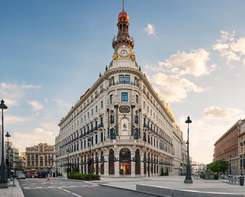 Four Seasons Madrid Events and Conventions